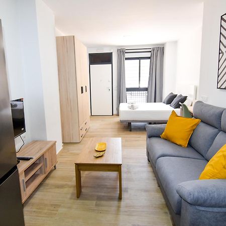 Letplanet Riquelme Apartment Малага Екстериор снимка