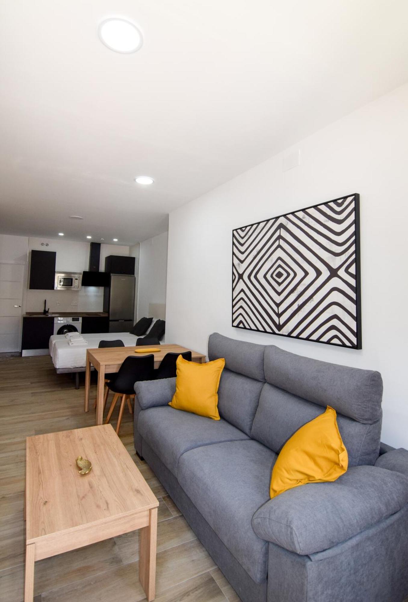 Letplanet Riquelme Apartment Малага Екстериор снимка