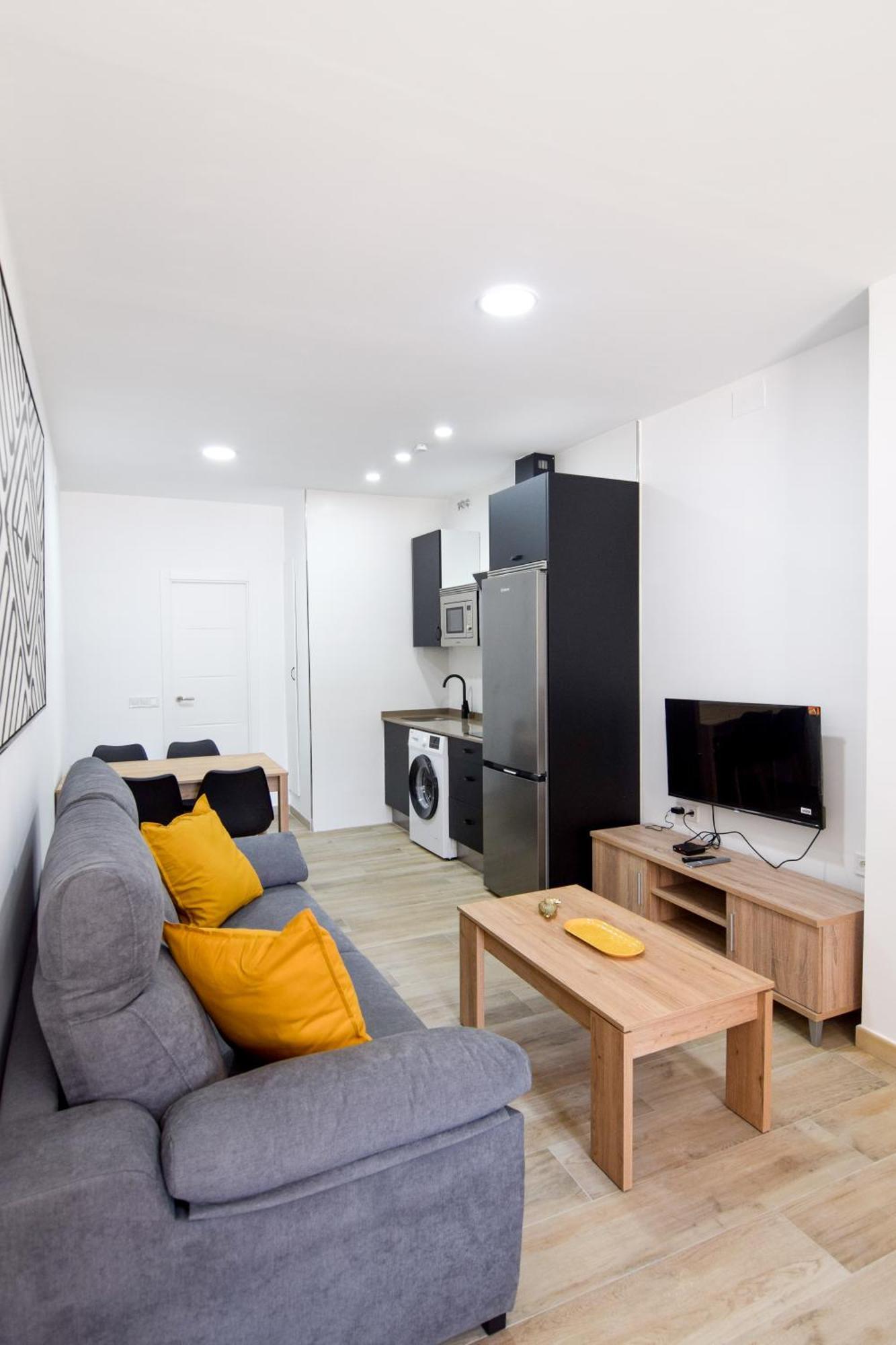 Letplanet Riquelme Apartment Малага Екстериор снимка
