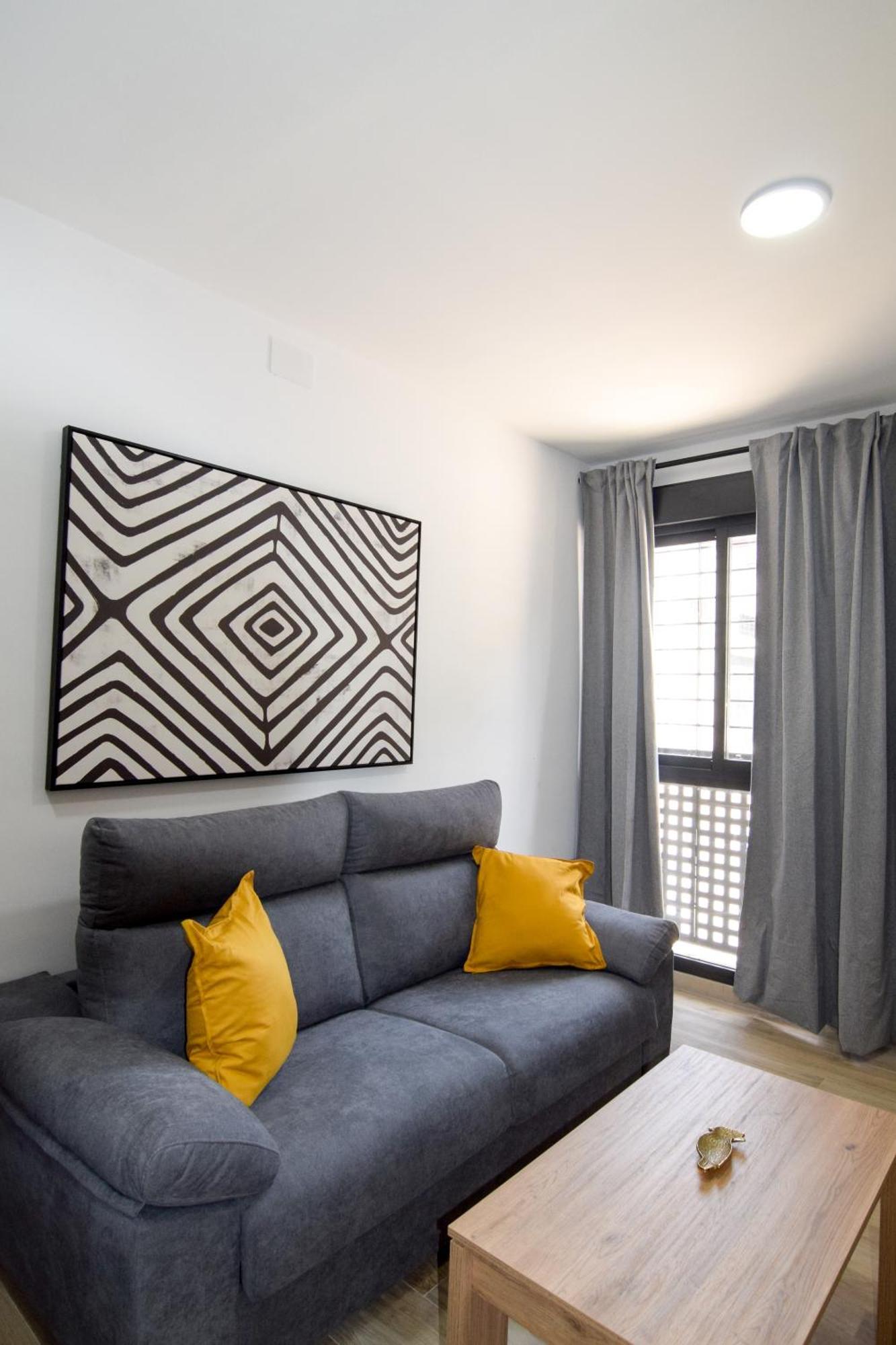Letplanet Riquelme Apartment Малага Екстериор снимка
