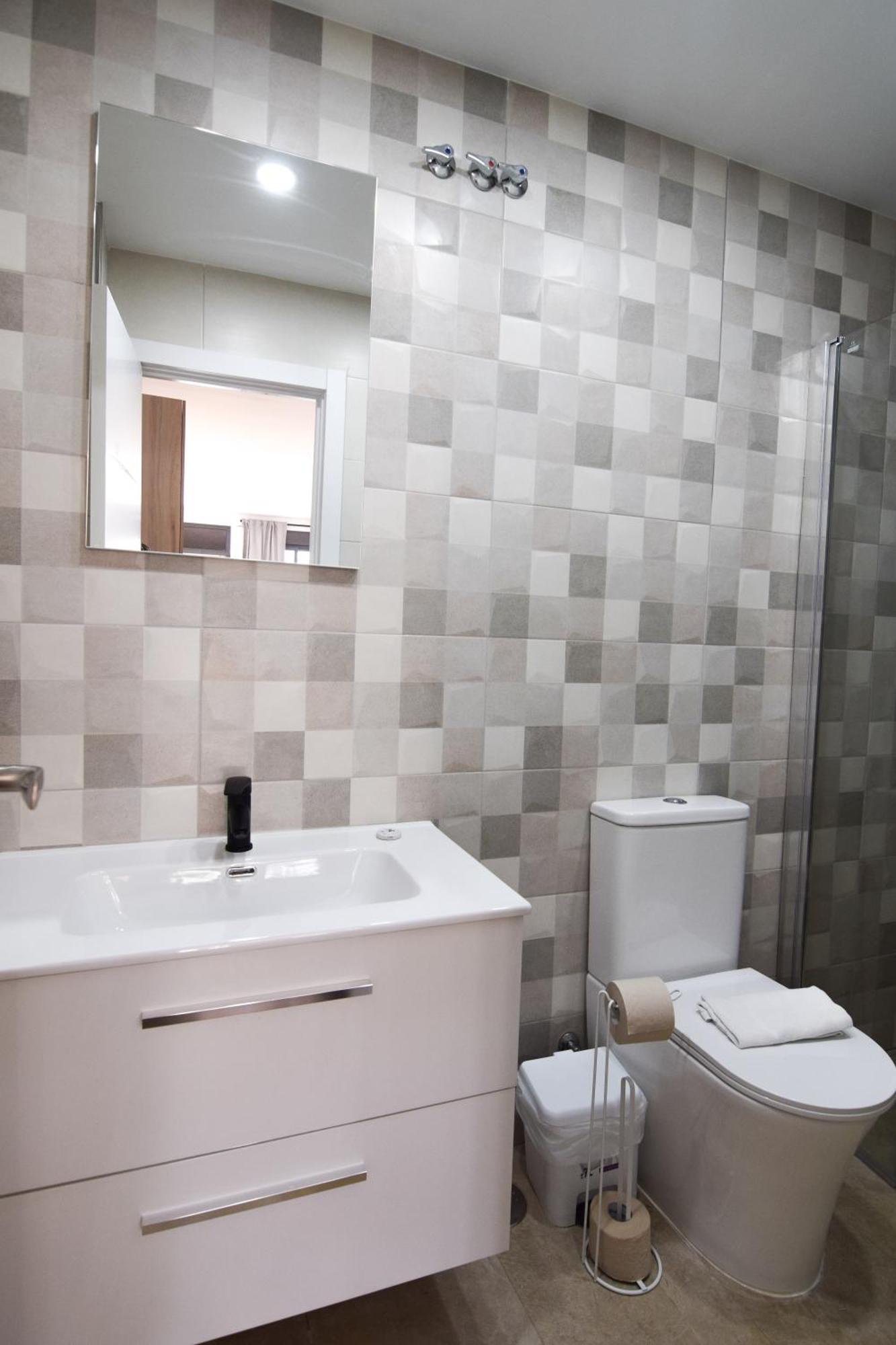 Letplanet Riquelme Apartment Малага Екстериор снимка
