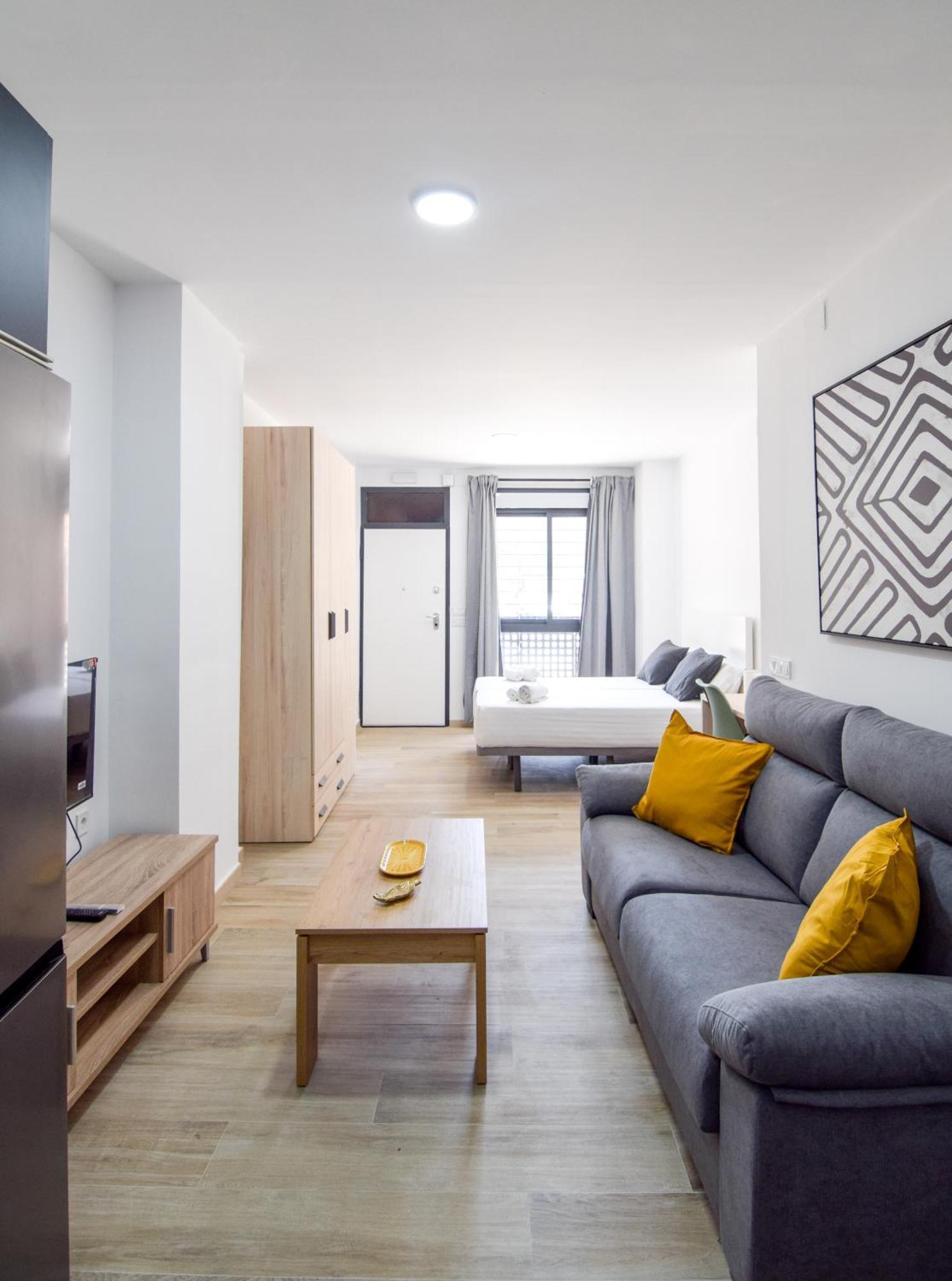 Letplanet Riquelme Apartment Малага Екстериор снимка