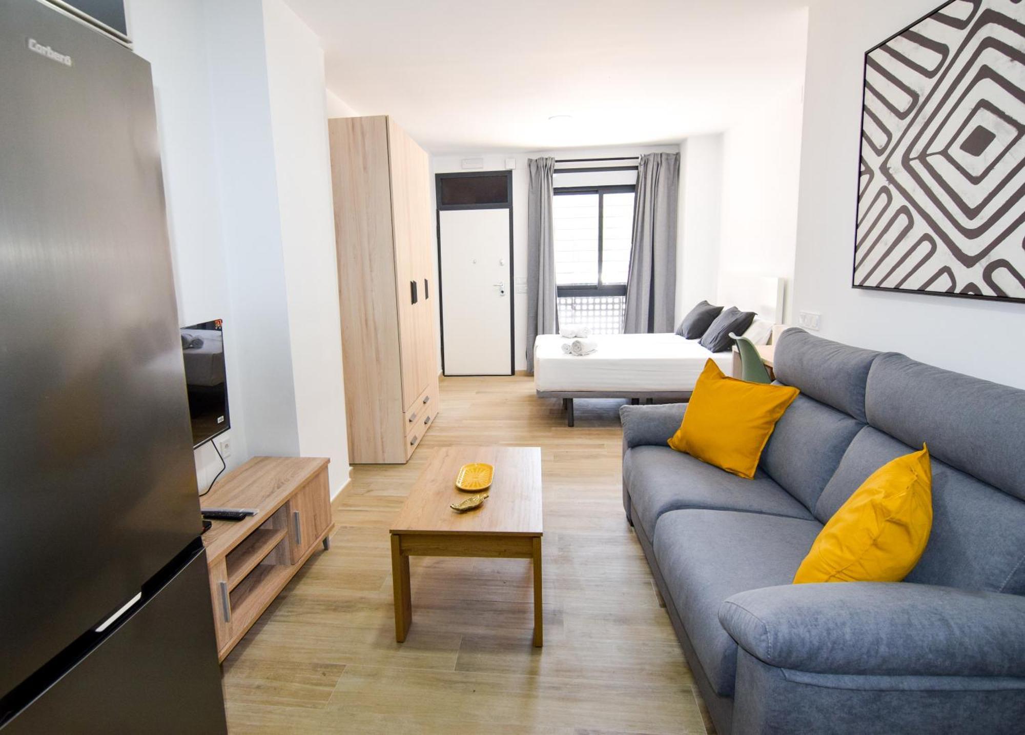 Letplanet Riquelme Apartment Малага Екстериор снимка